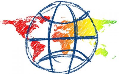 Die Kinder im Montessori-Kindergarten entdecken die Kontinente